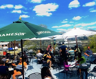 The Farm Bar and Grille 